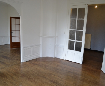 Location Appartement avec terrasse 4 pièces Dun-sur-Meuse (55110) - proche commodités